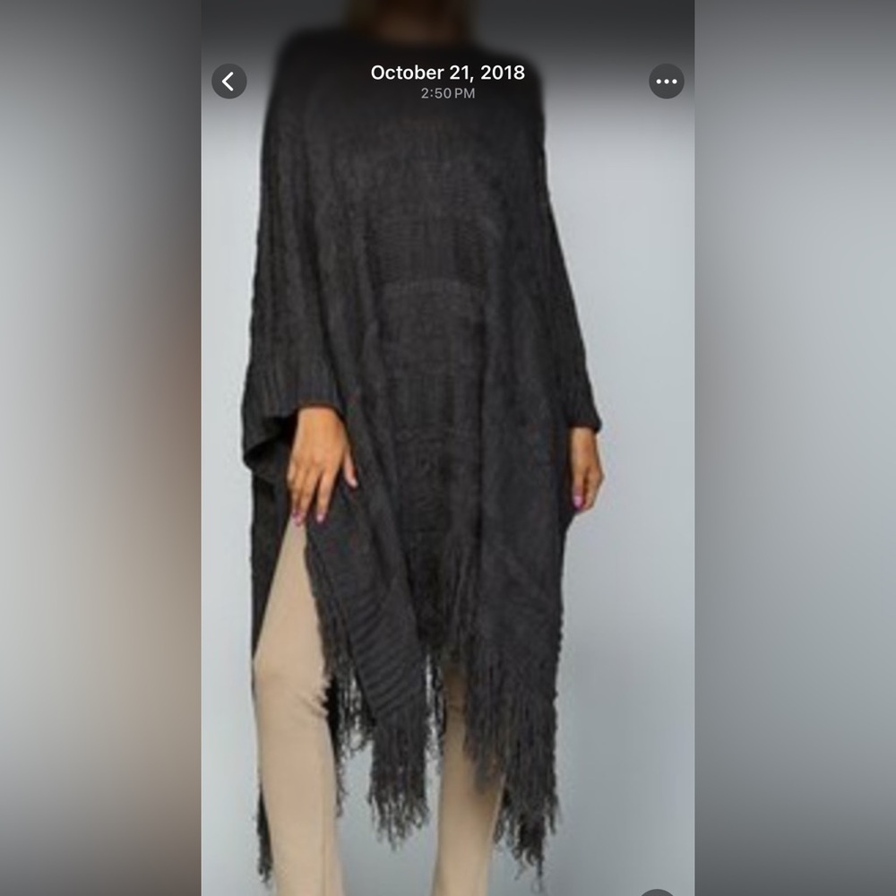 Listicle Size XL (or larger) Black Fringe Poncho